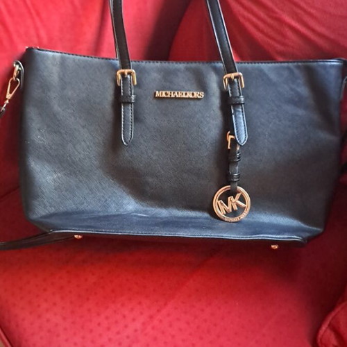 Michael Kors shoulder bag black like new