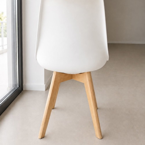 Set of 4 modern white chairs with natural wood legs