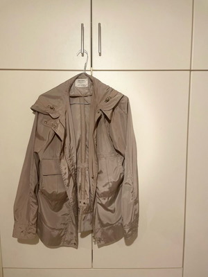 Zara beige jacket like new, worn few times