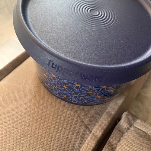Tupperware canister 1.4L