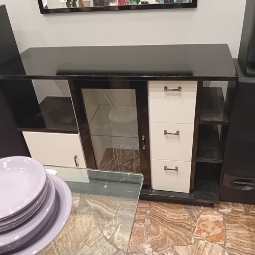 Dining set with 6 chairs, sideboard and cabinet like new