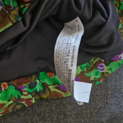 Zara multicolor mini skirt, size Medium