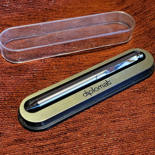 Diplomat mechanical pencil new 20 years old in excellent condition
