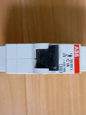 ABB C16 breaker μεταχειρισμένο, 10 τεμάχια