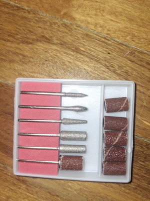 Nail Drill Bits Set 6 Pieces And 6 Rolls New
