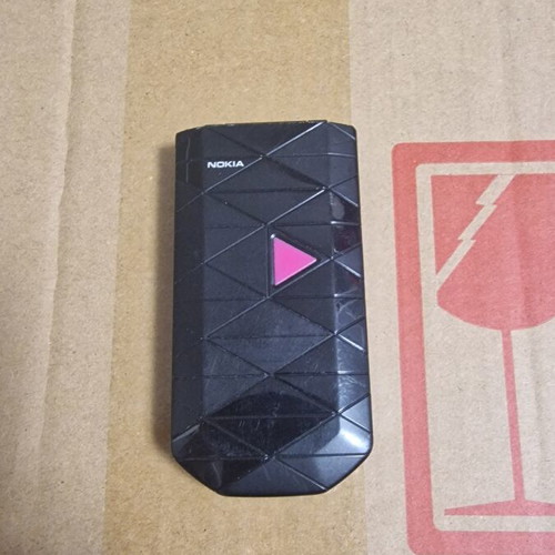 Nokia 7070 mobile phone for parts