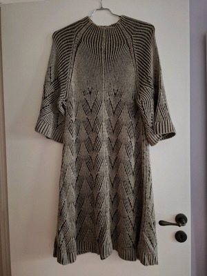 BCBGMAXAZRIA ΚΑΦΕ ΠΛΕΚΤΟ ΦΟΡΕΜΑ