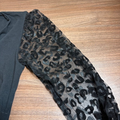 Lynne women's blouse Small black, like new