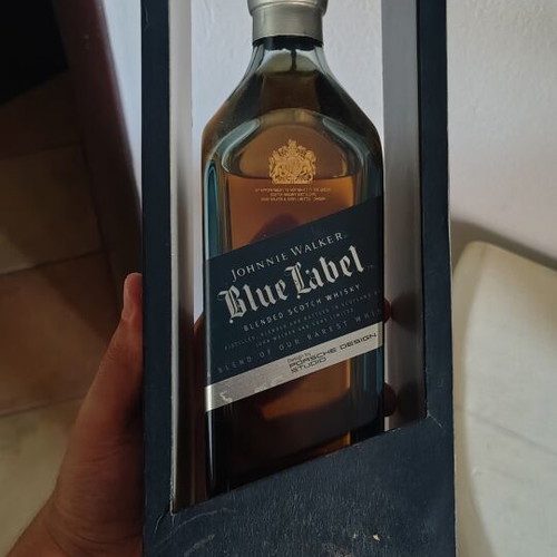 Johnnie Walker Blue Label Porsche Design Studio Limited Edition whisky