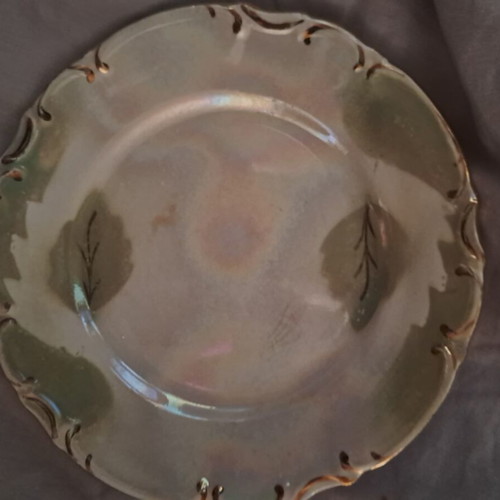 Plates set of 2 like new