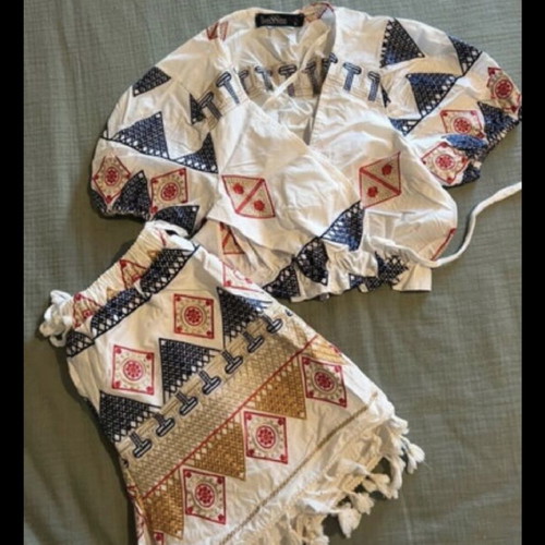 Summer set shorts and top like new, multicolored