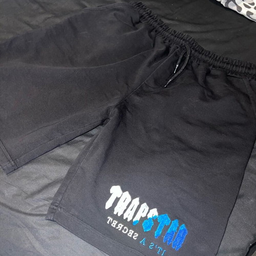 Trapstar black bermuda shorts size M like new