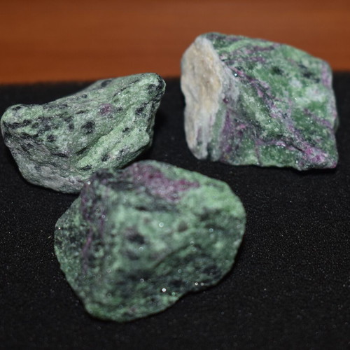 Zoisite used, pack of 91 grams