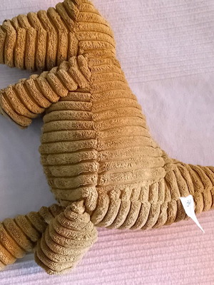 Plush dinosaur like new