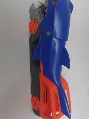 Hot Wheels Shark like new