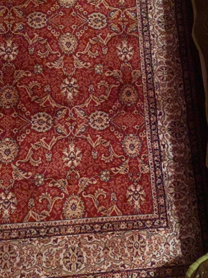 Summer viscose rug with 3 runners like new