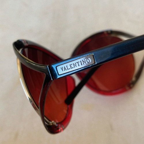 Valentino women's sunglasses used, burgundy