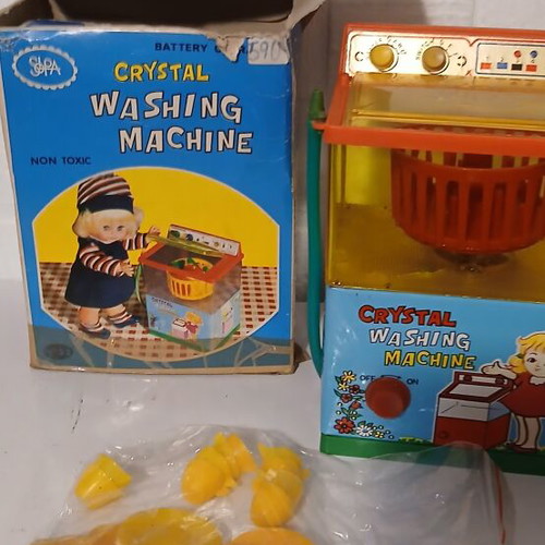 Solpa tin toy dishwasher from the 1970s, used, missing lid
