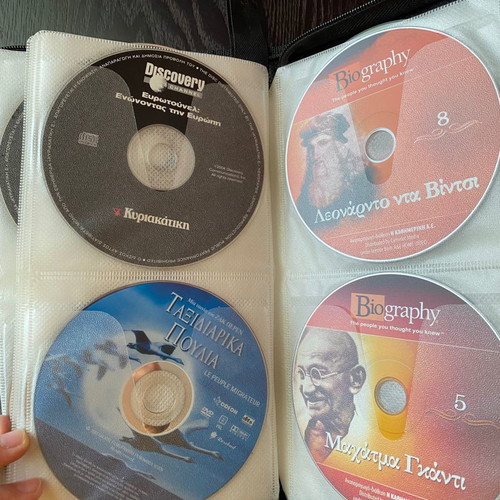 DVD documentary album, pack of 71 discs