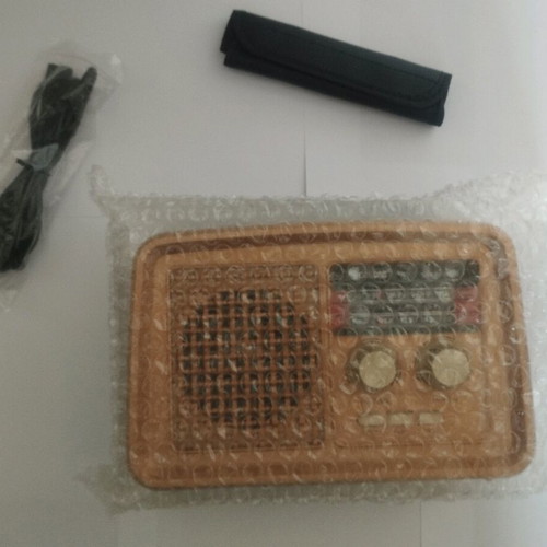 Radio USB BT new with solar panel and flashlight