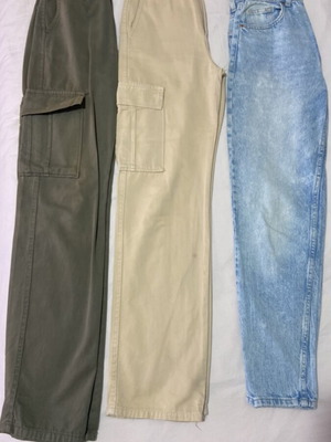 Stradivarius cargo pants no 32 and Bershka mom pants no 32 used, pack of 3