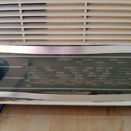 Philips B3X00U radio used, vintage tube collectible
