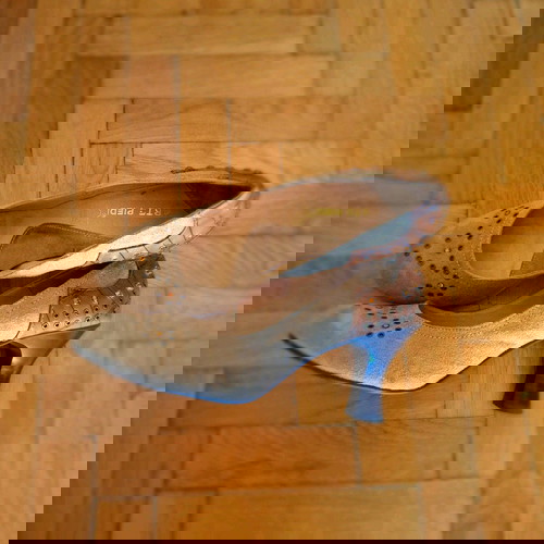 Γόβες μπεζ καφέ με χοντρό τακούνι Νο 41 σαν καινούργιες