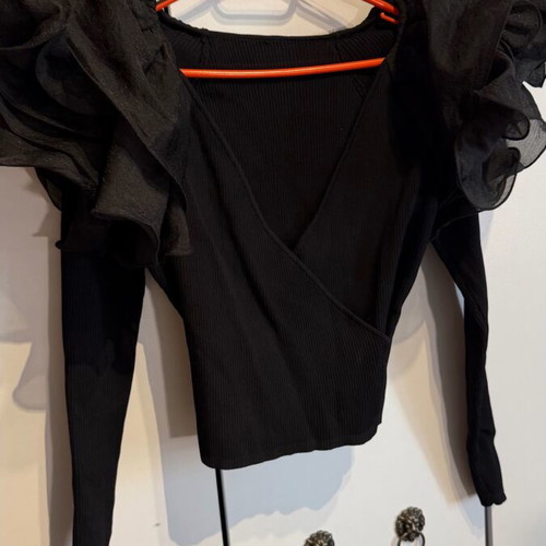 Blouse size M black like new