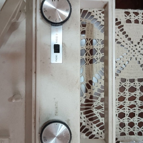 Aiwa P177 portable turntable with AM radio vintage, used
