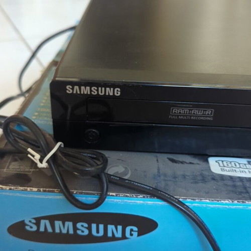 Samsung DVD Recorder DVD Player used with 160 GB hard drive HR773