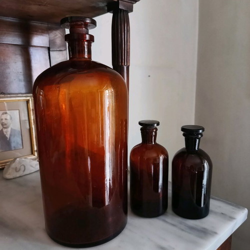 Μπουκάλια φαρμακείου σαν καινούργια, καφέ, σετ 3 τεμαχίων