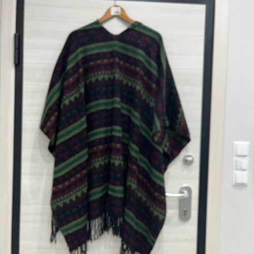 Women's wool cape used with multicolor pattern
