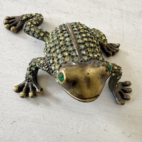 Mini vintage decorative frog jewelry box like new, metal with crystals