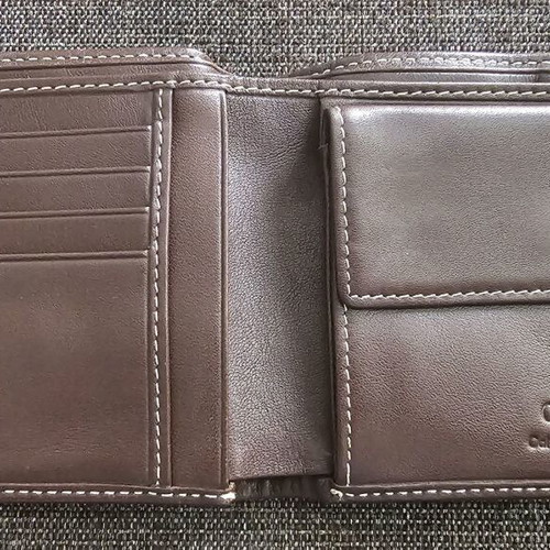 Calvin Klein men's leather wallet brown like new with coin pocket