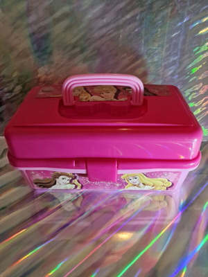Children's Disney princess makeup case like new