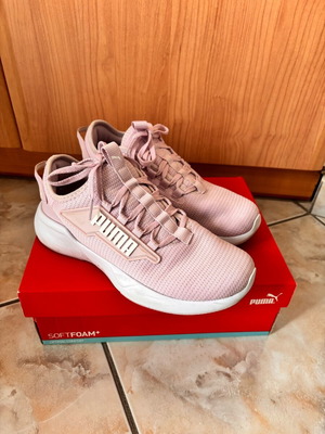 Puma athletic shoes like new, white and pink, size 39