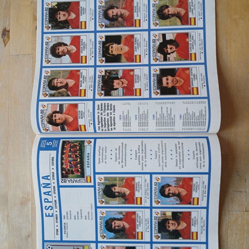 Panini Espana 1982 Official Reprint Album like new