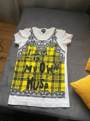 Just Cavalli T-shirt used, size S, yellow
