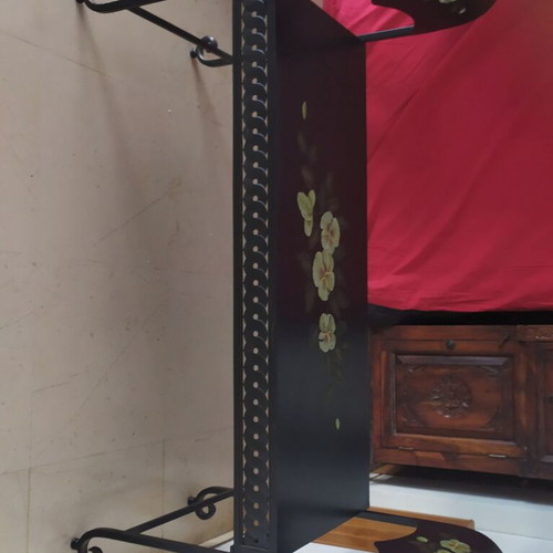 Vintage metal bedroom bench