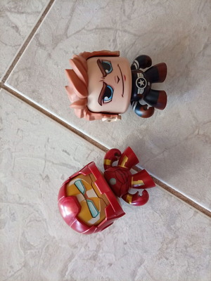 Marvel figures like new, sold separately