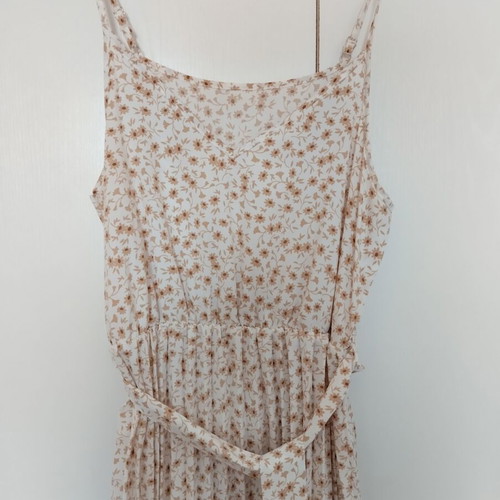 Floral midi dress white with beige orange flowers, like new
