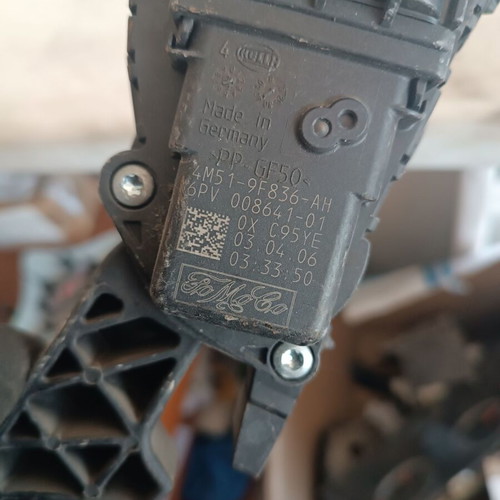Throttle Pedal for Ford Focus '04-'08 like new