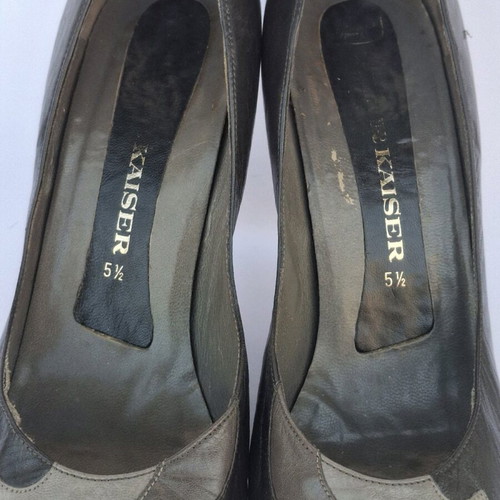 Vintage Kaiser leather pumps like new, black and gray