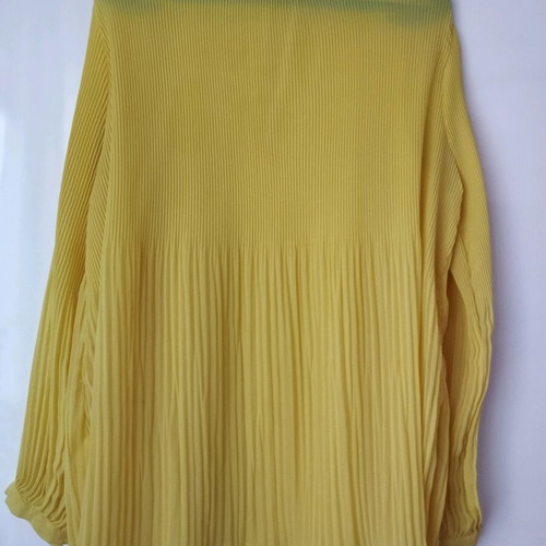 Yellow pleated blouse like new, size XL Be beau