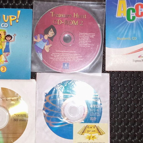 Macmillan Laser 12 CD ROM collection like new