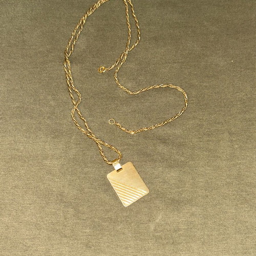 Vintage 14K Gold Necklace with Geometric Pendant, 14g, like new