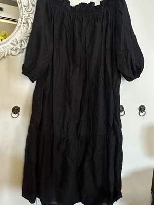 H&M dress airy, size L, black