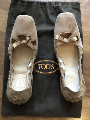 Tod's camel suede ballerina flats size 38.5