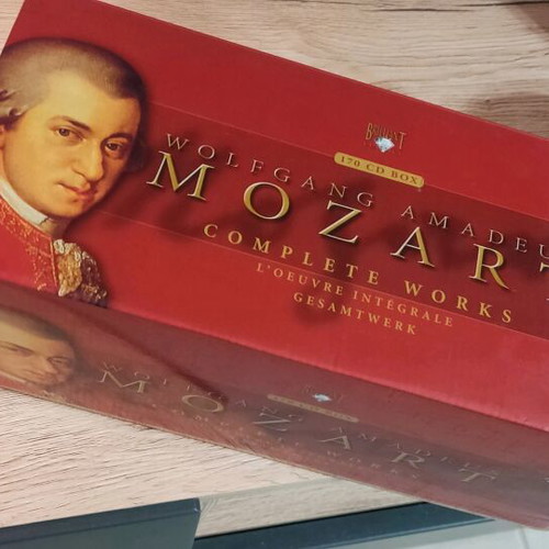 Mozart 170 CD in like new condition, classical music