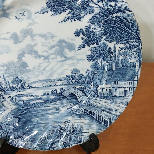 Ridgway Ironstone England porcelain plate like new, decorative